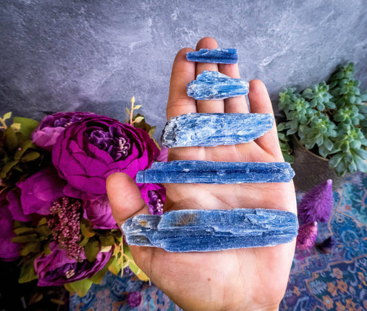 Blue Kyanite blade